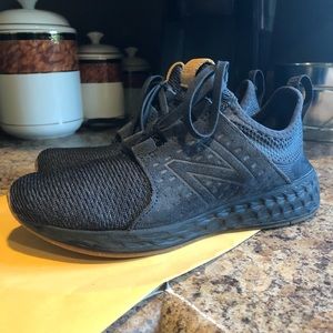 NEW BALANCE Fresh Foam all black sneakers